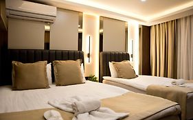 Grand Bagoz Hotel